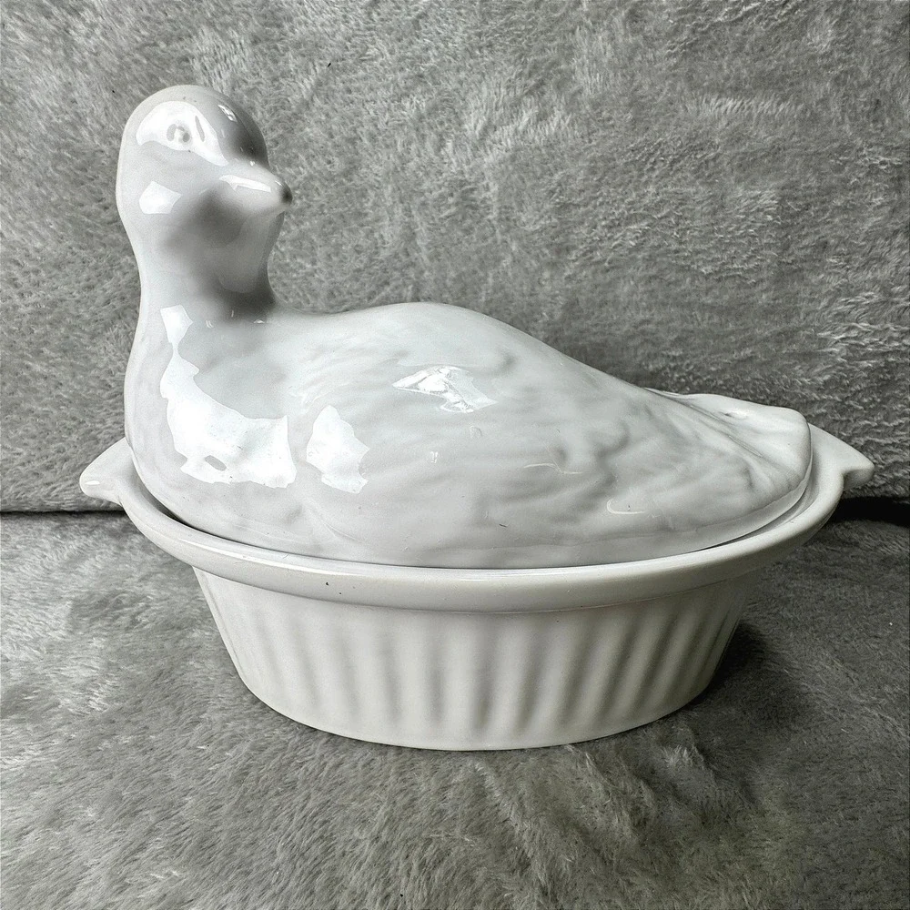 Pier 1 Imports Made in France Duck on a Nest Tureen Dish Ribbed White Ceramic
